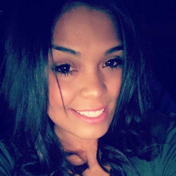 Meet your Posher, Veronica - Picture 1 of 1